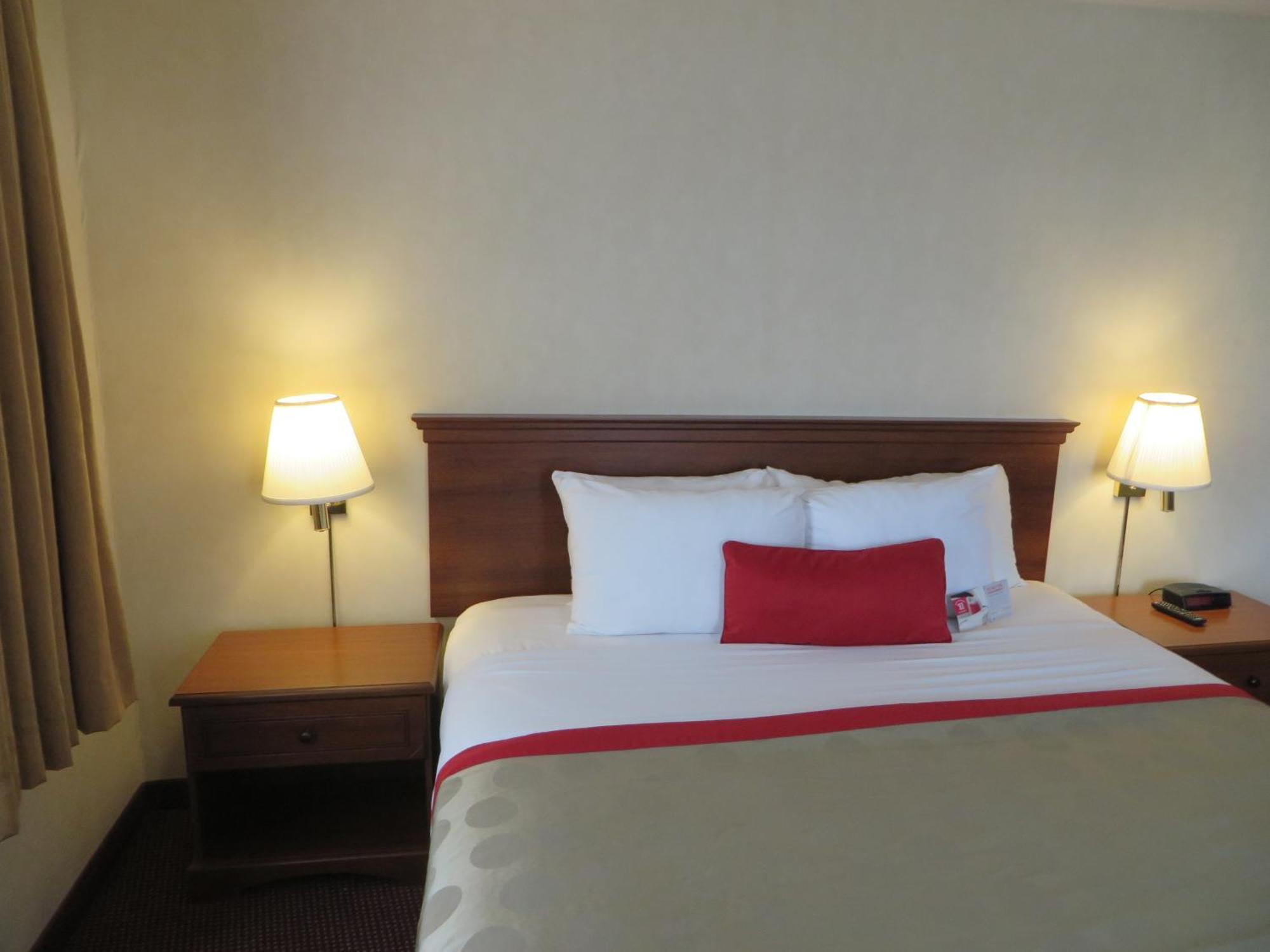 Готель Ramada By Wyndham Hawthorne/Lax Номер фото